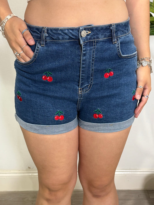 Cherry shorts - dark wash